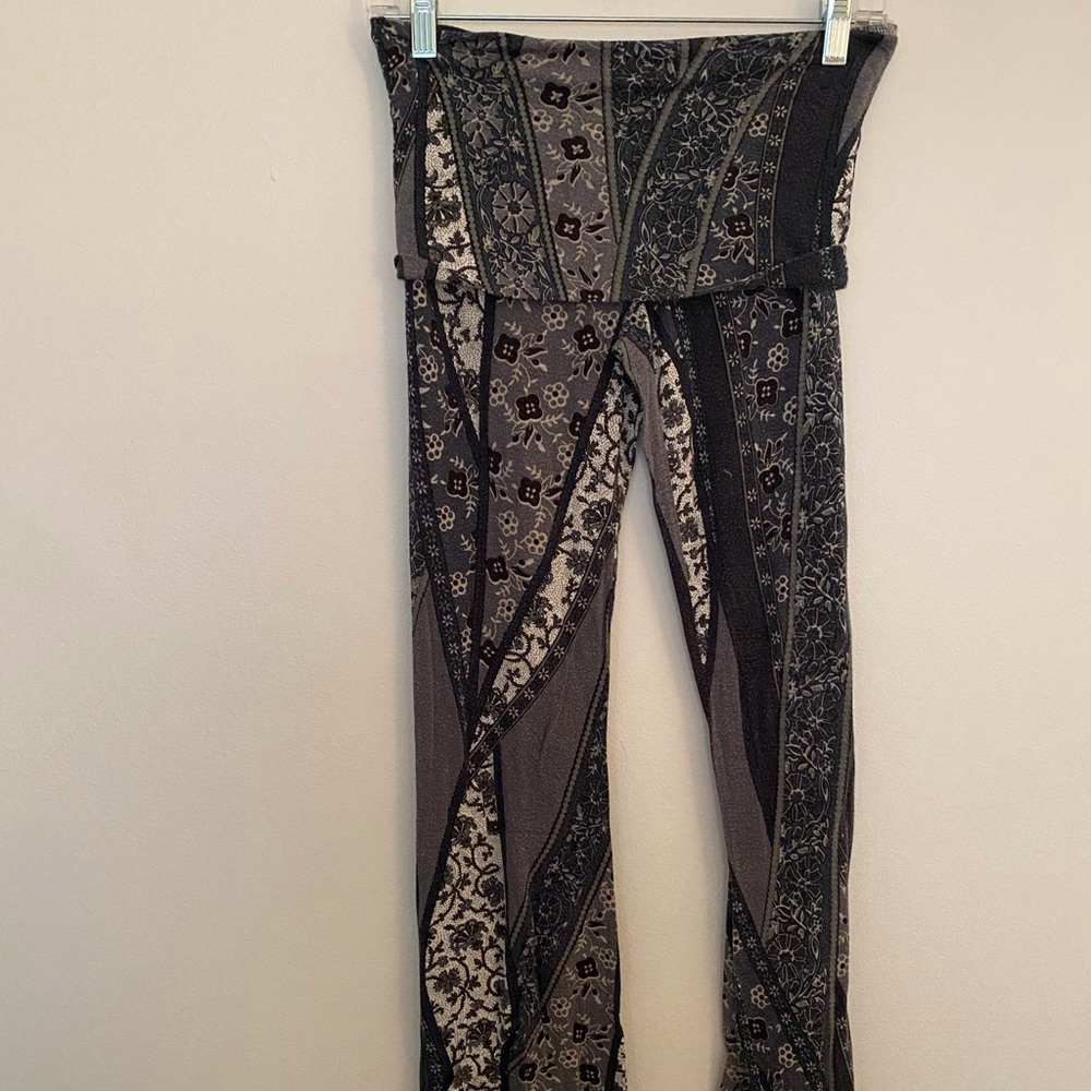 Olivaceous flare pants